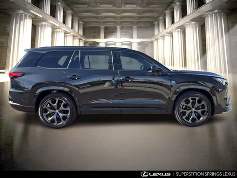 New 2026 Lexus TX 500h AWD image 3