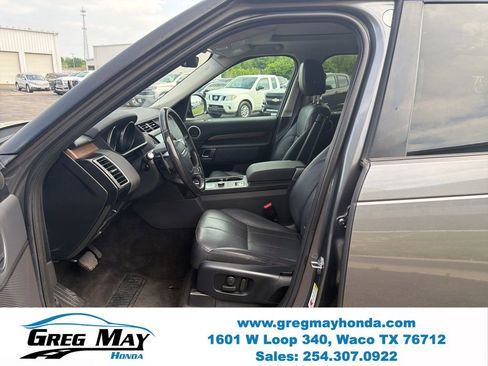 Used 2018 Land Rover Discovery SE AWD/4WD image 10