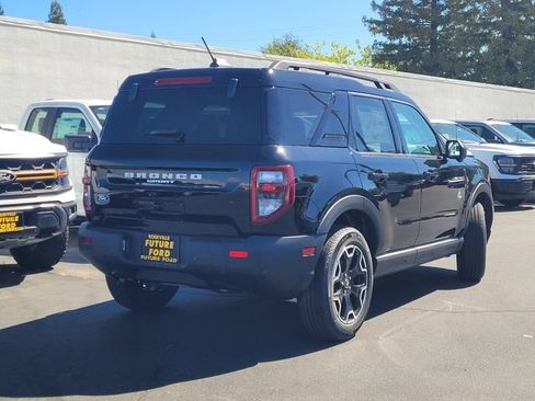 New 2026 Ford Bronco Sport Outer Banks w/ Outer Banks Tech Package+ AWD/4WD image 4