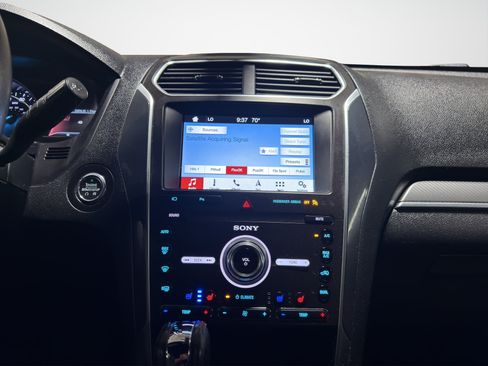 Used 2019 Ford Explorer Sport w/ Equipment Group 401A AWD/4WD image 18