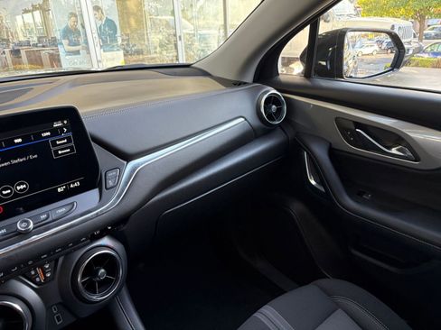 Used 2025 Chevrolet Blazer LT image 35