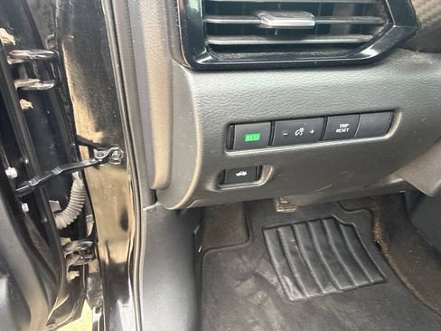 Used 2021 Nissan Sentra SV FWD image 18