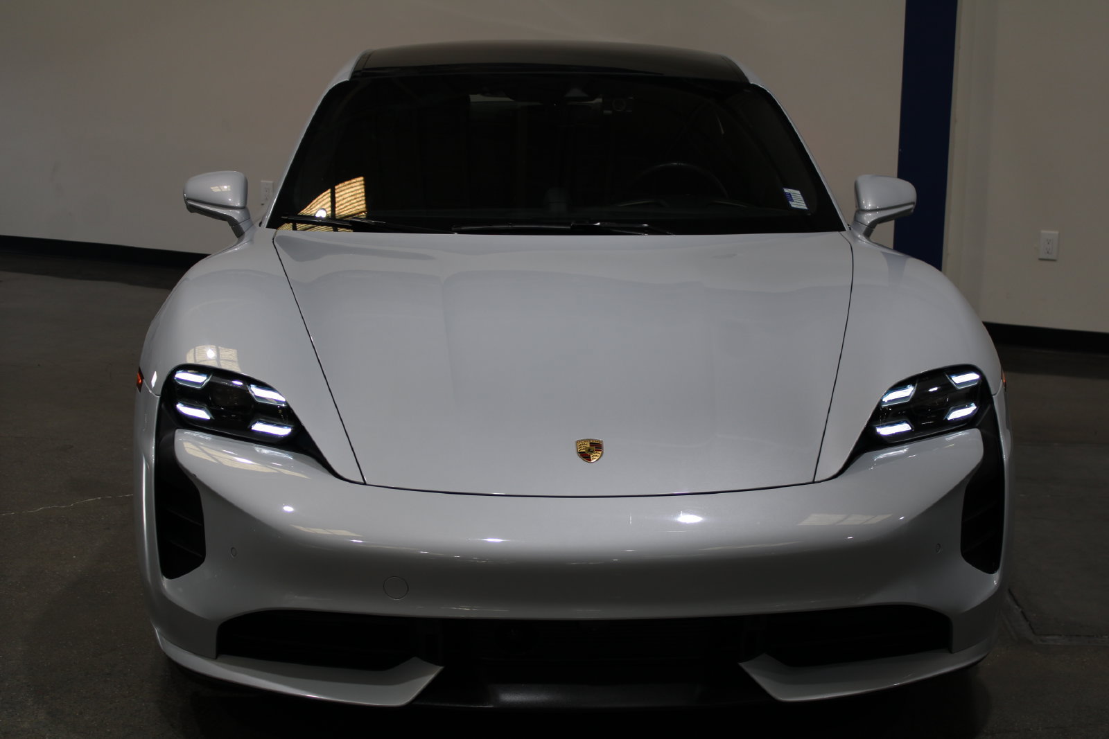 Used 2021 Porsche Taycan Turbo AWD/4WD image 4