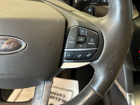 Used 2020 Ford Explorer Platinum w/ Premium Technology Package image 11