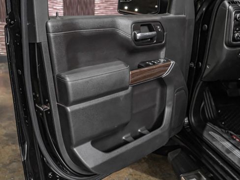 Used 2019 Chevrolet Silverado 1500 LT w/ All-Star Edition image 39