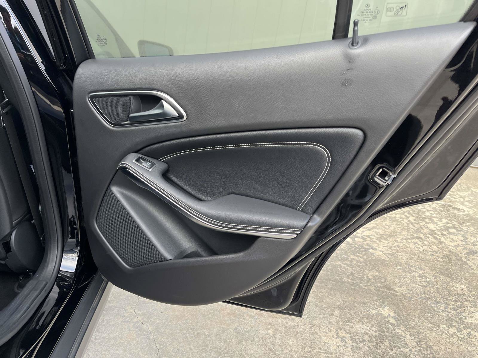 Used 2019 Mercedes-Benz GLA 250 4MATIC image 55