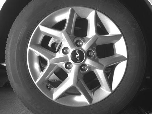 Used 2025 Kia Soul LX w/ LX Technology Package FWD image 15