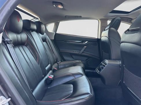 Used 2017 Maserati Quattroporte S GranSport Q4 AWD/4WD image 20
