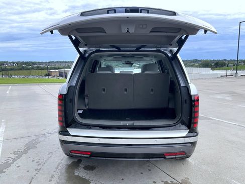 Certified 2026 Hyundai Palisade Limited AWD/4WD image 9