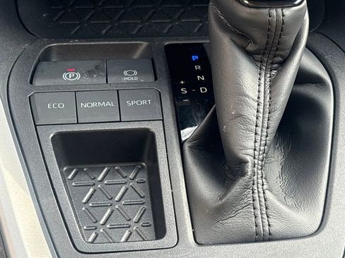 Used 2023 Toyota RAV4 XLE image 14