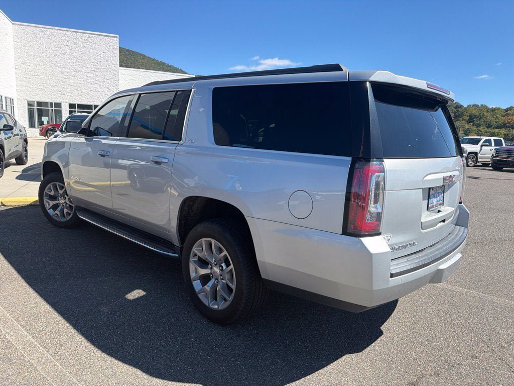 Used 2019 GMC Yukon XL SLT w/ Open Road Package AWD/4WD image 5