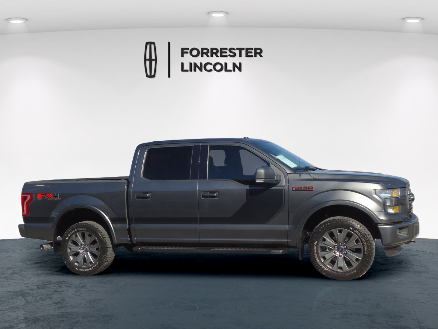 Used 2016 Ford F150 XLT w/ Equipment Group 302A Luxury AWD/4WD image 2