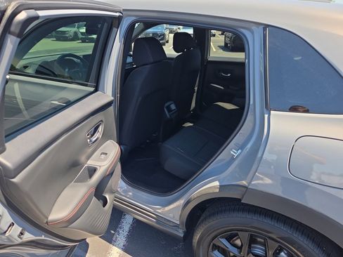 Certified 2025 Honda HR-V Sport image 30