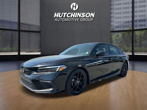 Used 2023 Honda Civic Sport image 3