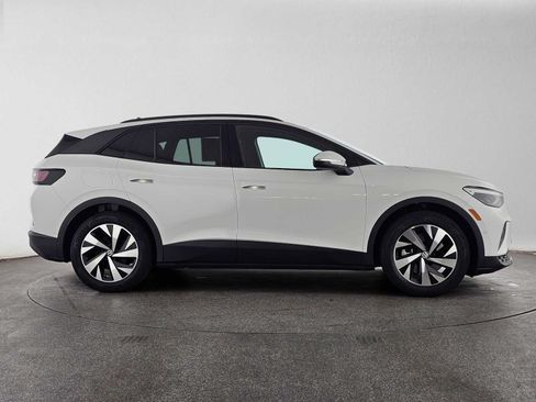Used 2024 Volkswagen ID.4 2WD image 2