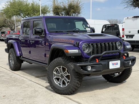 New 2026 Jeep Gladiator Mojave w/ Steel Bumper Group AWD/4WD image 2