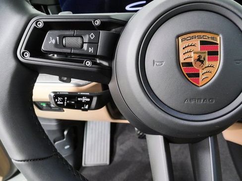 New 2026 Porsche Cayenne Coupe AWD/4WD image 10