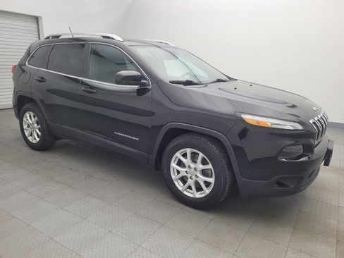 Used 2017 Jeep Cherokee Latitude w/ Comfort & Sound Group image 11