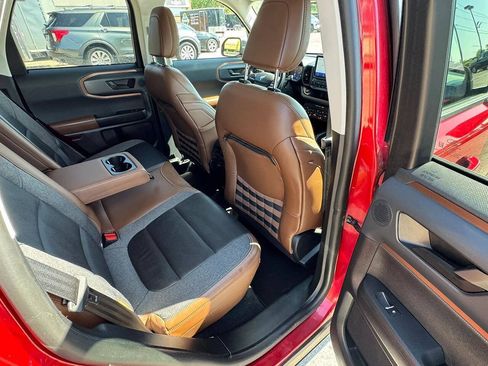 Used 2021 Ford Bronco Sport Outer Banks w/ Outer Banks Package (96D) AWD/4WD image 15