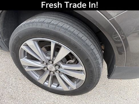 Used 2020 Cadillac XT5 Premium Luxury FWD image 6