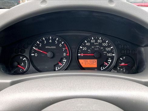 Used 2014 Nissan Frontier SV image 23