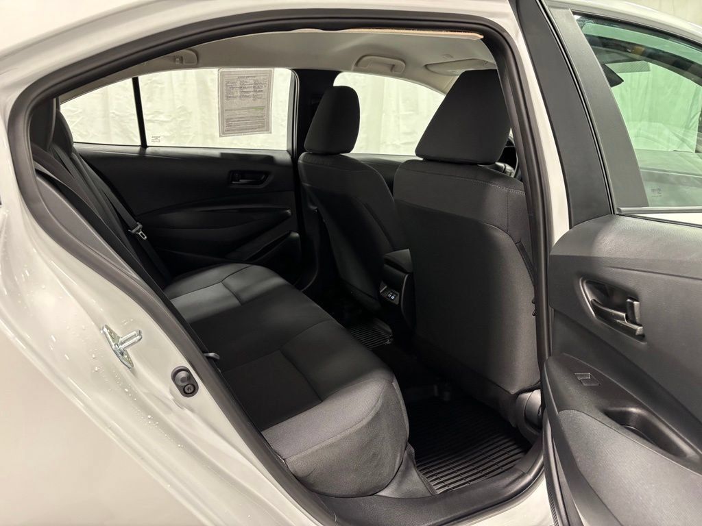 Used 2026 Toyota Corolla LE FWD image 48