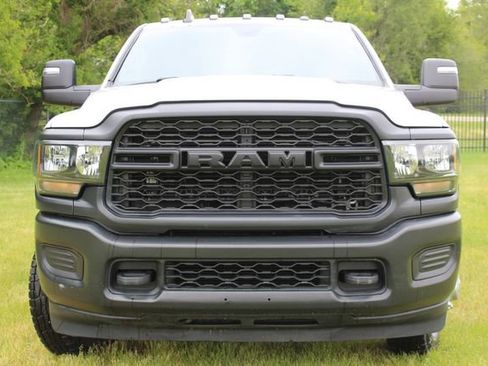 Used 2023 RAM 3500 Tradesman image 12