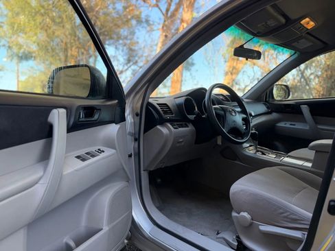 Used 2008 Toyota Highlander 2WD image 8