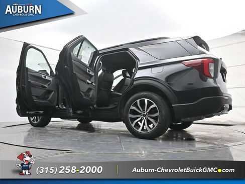 Used 2023 Ford Explorer ST-Line w/ Class IV Trailer Tow Package AWD/4WD image 36