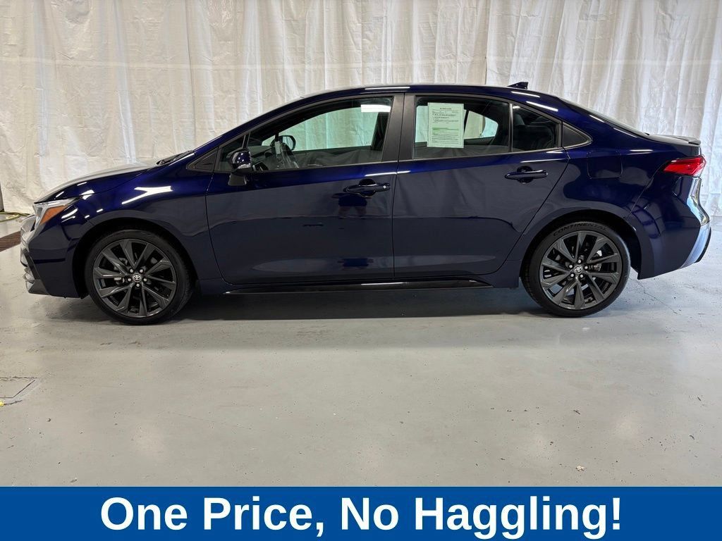 Used 2026 Toyota Corolla SE FWD image 4