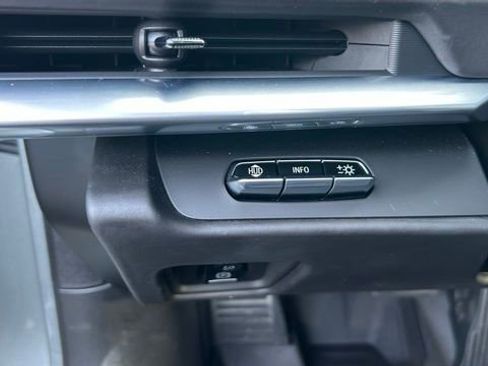 Used 2023 Chevrolet Corvette Stingray Premium Conv w/ Z51 Performance Package image 22