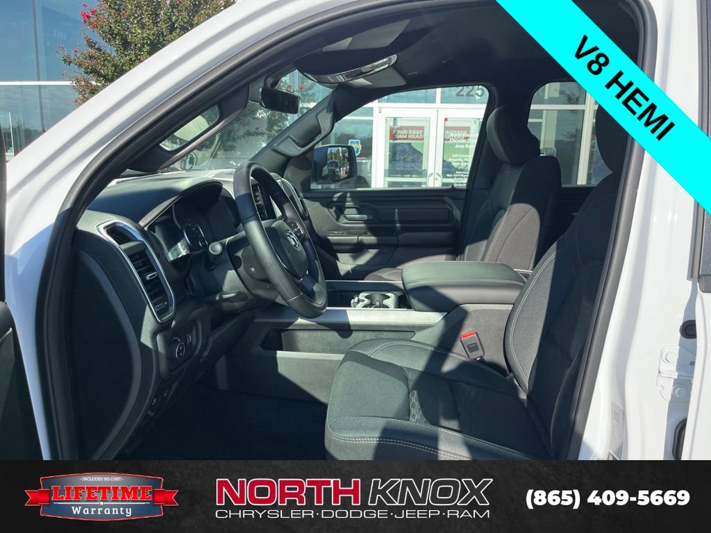 New 2026 RAM 1500 Express AWD/4WD image 3
