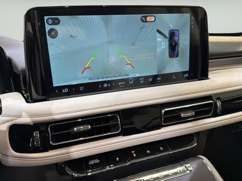 New 2026 Lincoln Aviator 2WD image 15