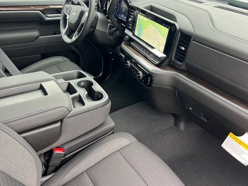 New 2026 Chevrolet Silverado 1500 LT image 12