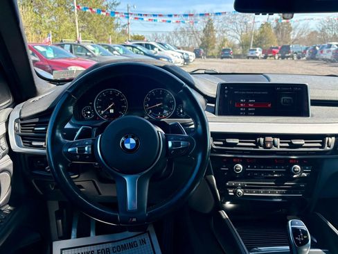 Used 2019 BMW X6 xDrive35i w/ M Sport Package image 38