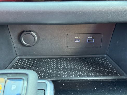 Used 2022 Nissan Pathfinder SV image 26