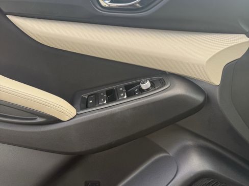 Used 2021 Subaru Ascent Premium w/ Convenience Package image 21