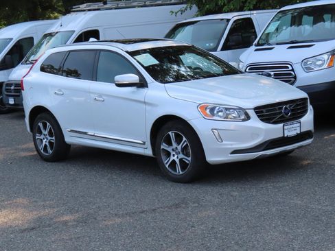 Used 2015 Volvo XC60 T6 AWD/4WD image 8