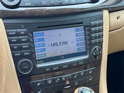 Used 2008 Mercedes-Benz CLS 550 image 23