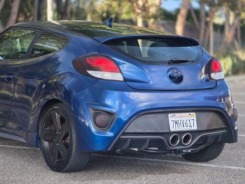 Used 2014 Hyundai Veloster Turbo FWD image 16