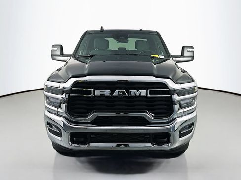 Used 2026 RAM 2500 Big Horn AWD/4WD image 2