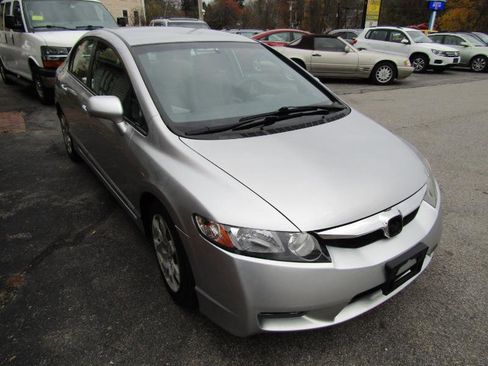 Used 2010 Honda Civic LX image 3