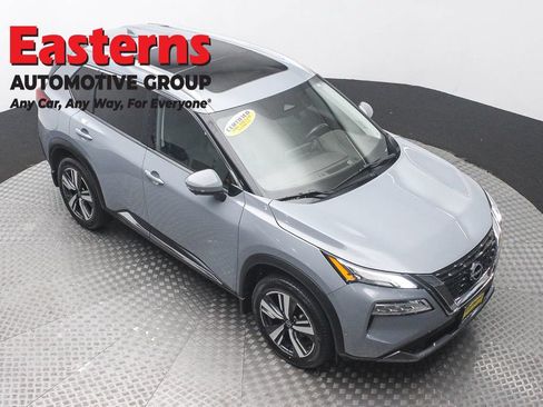 Used 2023 Nissan Rogue SL w/ SL Premium Package AWD/4WD image 3