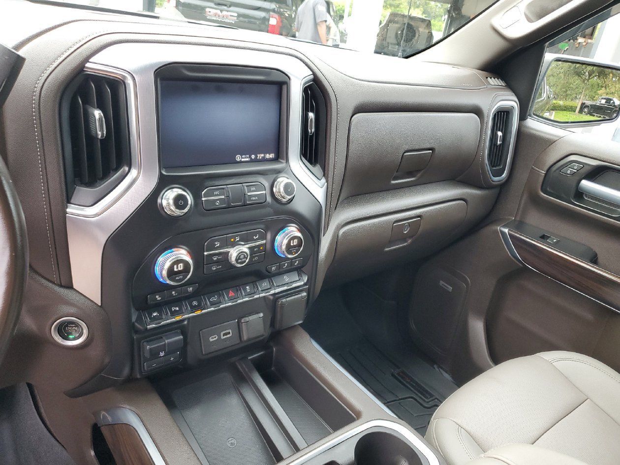 Used 2021 GMC Sierra 1500 SLT w/ SLT Premium Plus Package AWD/4WD image 29