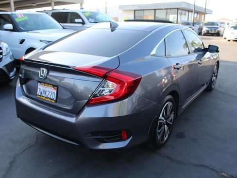 Used 2017 Honda Civic EX-T image 7