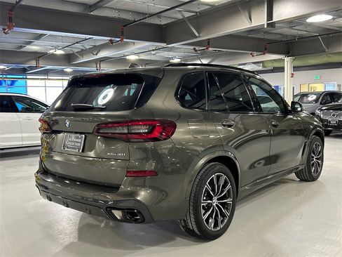 Used 2023 BMW X5 xDrive40i w/ M Sport Package image 2