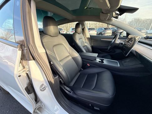 Used 2022 Tesla Model 3 image 22