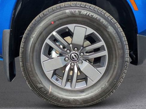 New 2026 Nissan Frontier SV w/ SV Convenience Package AWD/4WD image 9