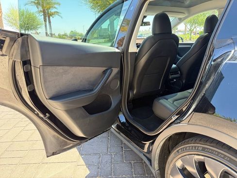Used 2023 Tesla Model Y Performance AWD/4WD image 14