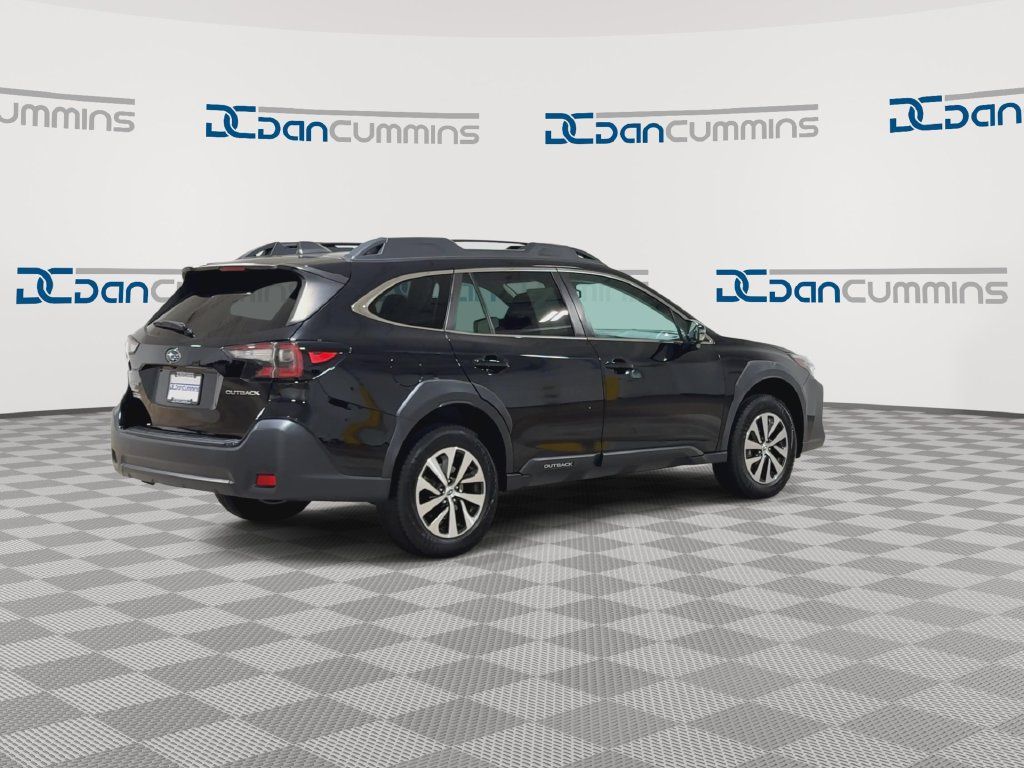 Used 2023 Subaru Outback Premium AWD/4WD image 8